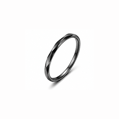 Men Black Twisted Faceted Thin Band Ring