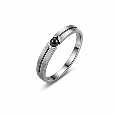 Men Brushed Silver Grooved Band Ring With Central Black Round Bead