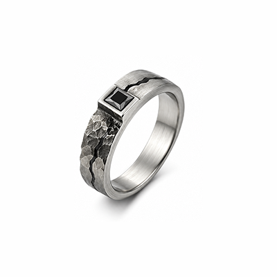 Men Antique Silver Hammered Crack Texture Ring With Black Square Gem
